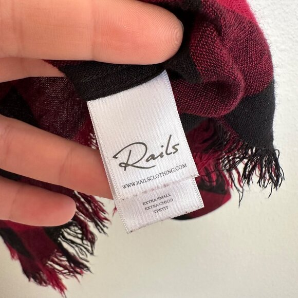 Rails Redding Button Down Size XS Sanguine Black Red Plaid Long Sleeve - Picture 6 of 9